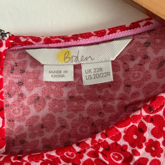 Boden Red Floral Pattern Dress - Picture 2 of 3
